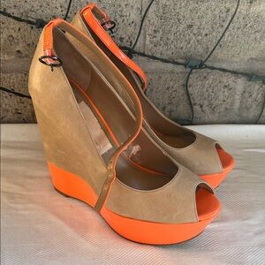 Jessica Simpson Orange and Tan Wedges